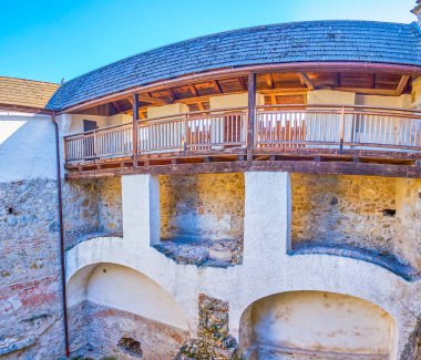 Hohensalzburg kalesinin duvarlarında savunma balkon, Salzbu