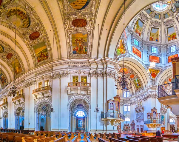 Panorama della sala di preghiera della Cattedrale di Salisburgo, Austria — Foto Stock