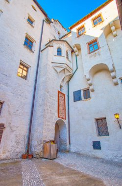Hohensalzburg Cas Hoher Stok binanın iç avlusu
