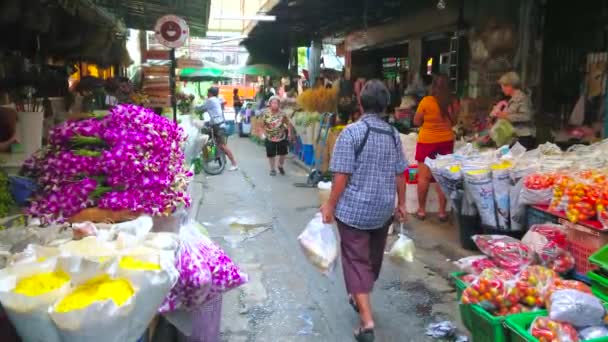 Bangkok Tailandia Abril 2019 Estrecho Callejón Sombreado Del Mercado Flores — Vídeos de Stock