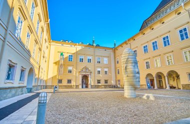 Salzburg, Avusturya'daki eski Rezidans'ın Toskanatrakt avlusu
