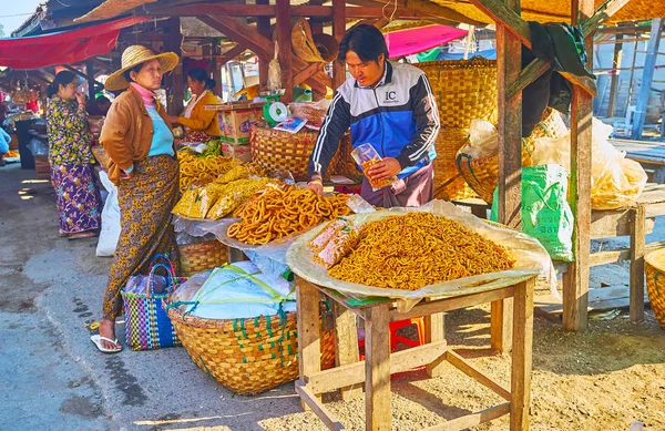 缅甸维米凯利摊位，明加拉尔市场，缅甸尼昂什韦 — 图库照片