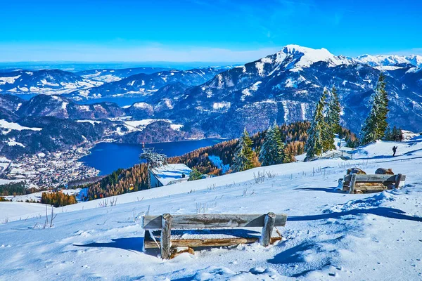 Old benches in snow, Zwolferhorn, St Gilgen, Salzkammergut, Aust — Stock Photo, Image