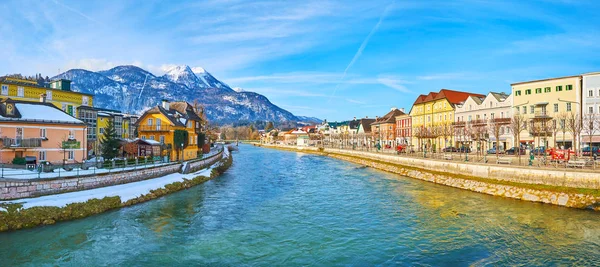 Mañana de invierno soleada en Bad Ischl, Salzkammergut, Austria — Foto de Stock