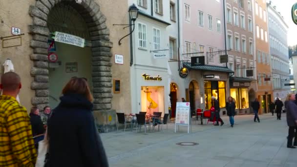 Salzburg Austria Lutego 2019 Ludzie Odpocząć Kawiarni Świeżym Powietrzu Znajduje — Wideo stockowe