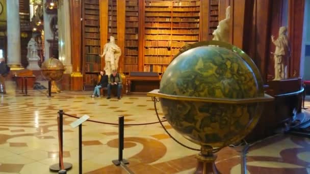 Viena Austria Marzo 2019 Gran Globo Histórico Prunksaal Biblioteca Nacional — Vídeos de Stock