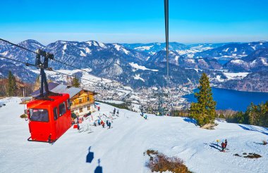 Teleferik sürmenin keyfini çıkarın, Zwolferhorn, St Gilgen, Salzkammergut, Au