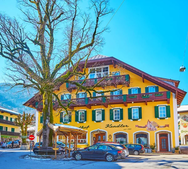 A fachada da antiga casa de hóspedes, St Gilgen, Salzkammergut, Áustria — Fotografia de Stock