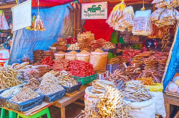 Szárított hal bódé, Taunggyi piac, Mianmar — Stock Fotó