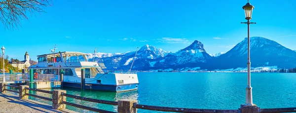 Panorama över sjön och bergen, St Wolfgang, Salzkammergut, — Stockfoto