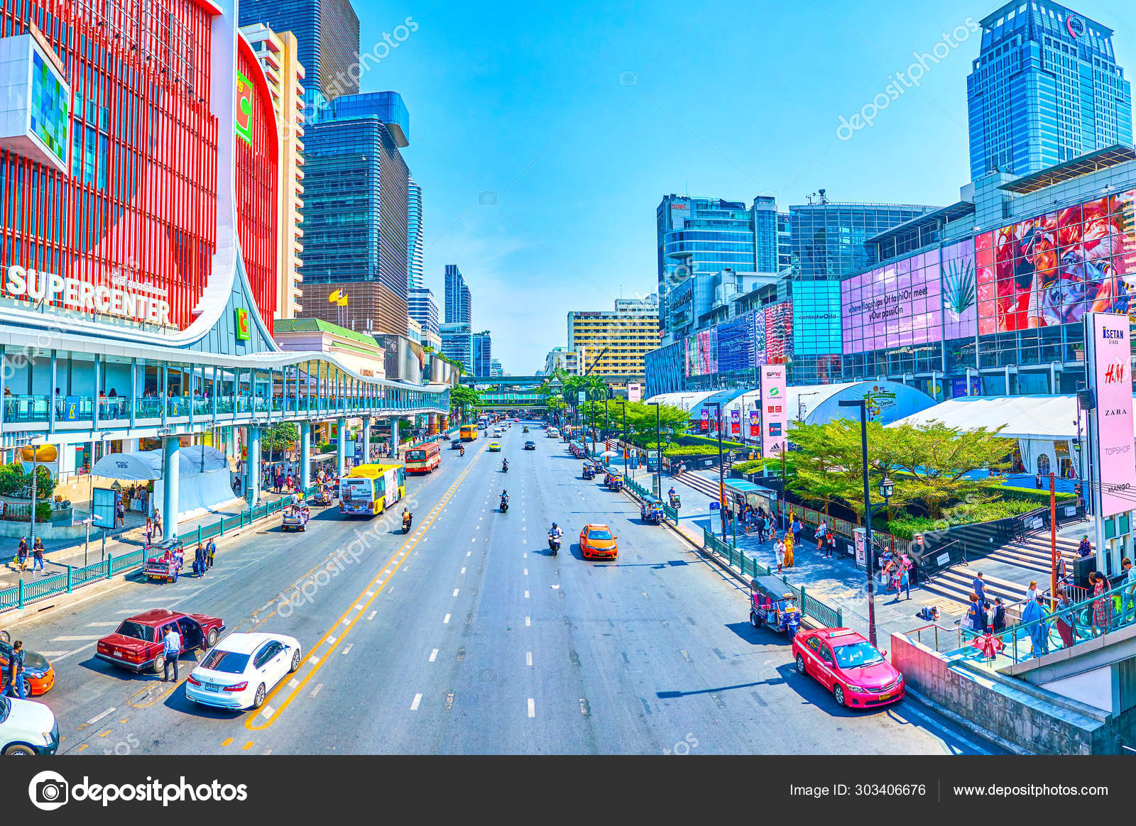 Bangkok malls Stock Photos, Royalty Free Bangkok malls Images |  Depositphotos
