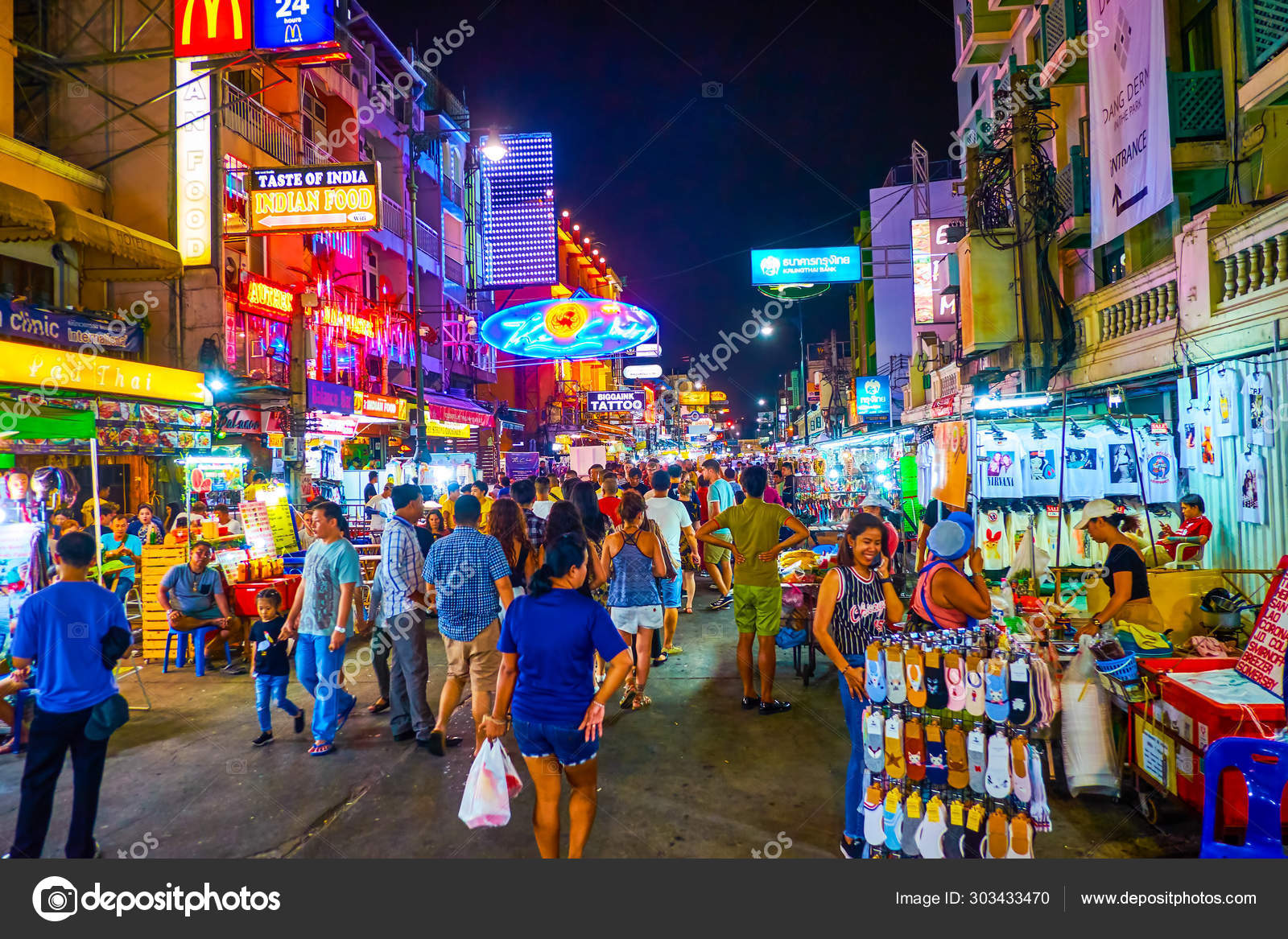 Khao San Road: Visiting the Famous Street in Bangkok | The Bear Travel