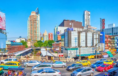 Bangkok, Tayland modern ilçesinde trafik