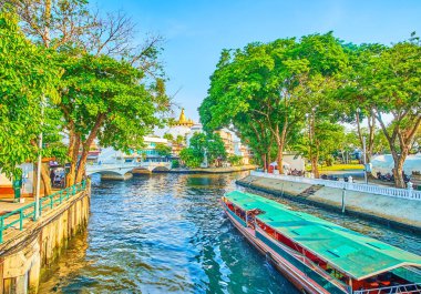 Bangkok, Tayland kanal boyunca turist feribot yelken