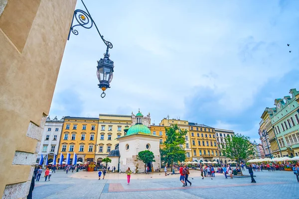 Het centrale plein van Krakau, Polen — Stockfoto