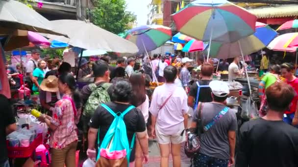 Bangkok Tailândia Maio 2019 Visitantes Vendedores Alimentos Com Carrinhos São — Vídeo de Stock