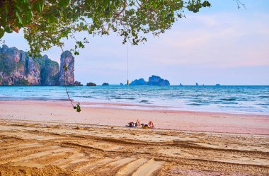 Akşam Tonsai Bay, Ao Nang, Krabi, Tayland