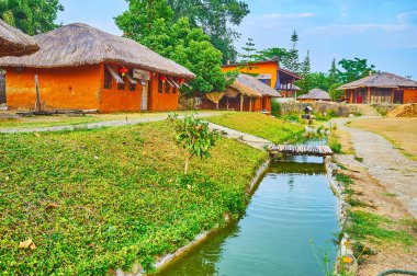 Santichon çay köyünde dere, Tayland