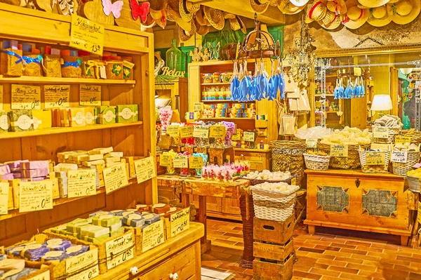 Visite la tienda Salzkontor, Hallstatt, Salzkammergut, Austria — Foto de Stock