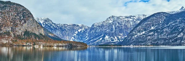 Berge rund um hallstattersee, hallstatt, salzkammergut, — Stockfoto