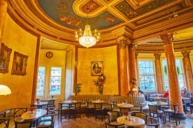 Sissy restoranının salonu, Bad Ischl, Avusturya