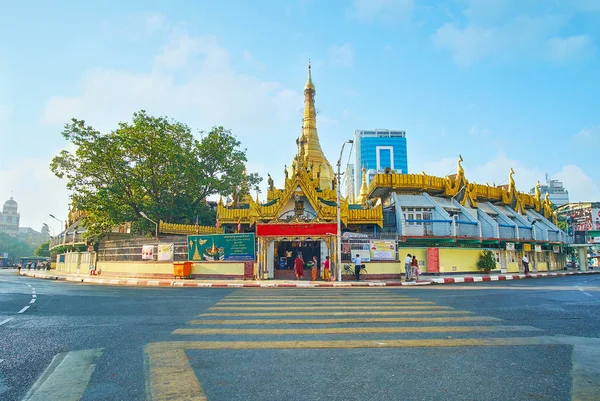 Суле Пая комплекс, Янгон, М "янма — стокове фото