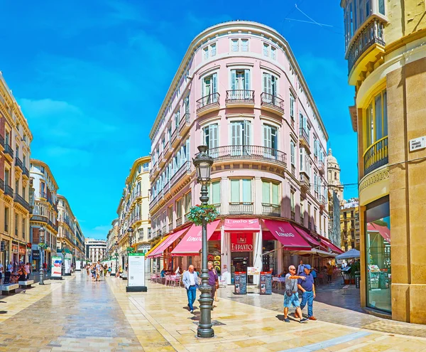 Byggnaderna i Calle Larios, Malaga, Spanien — Stockfoto