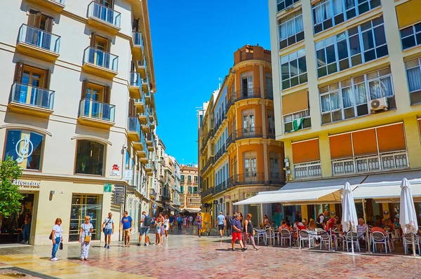 Utomhuscaféer i Calle Granada och Konstitutionstorget, Malaga, — Stockfoto