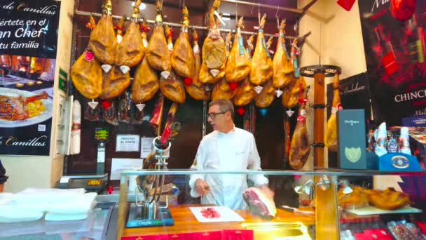 Malaga Španělsko Září 2019 Ruční Krájení Šunky Jamon Iberico Sušená — Stock video