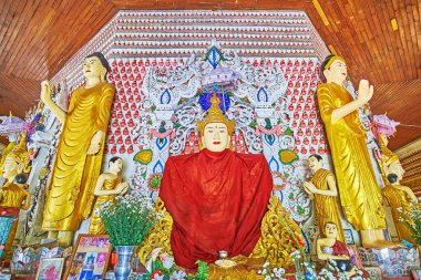 Sein Yaung Chi Pagoda 'nın zengin iç kısımları, Yangon, Myanmar