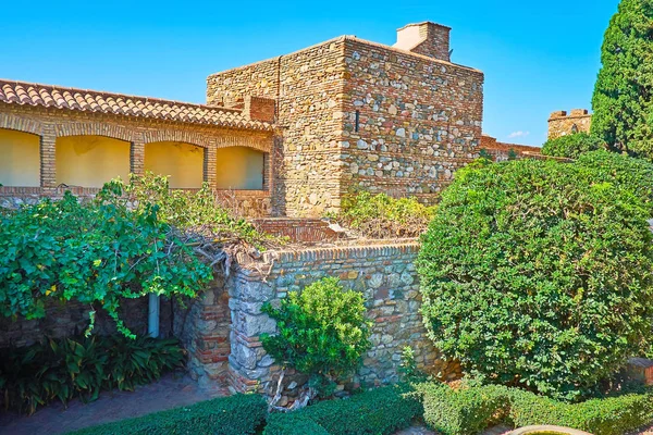 Garden and Patio de los Surtidores, Alcazaba, Malaga, Spain — Stock Photo, Image