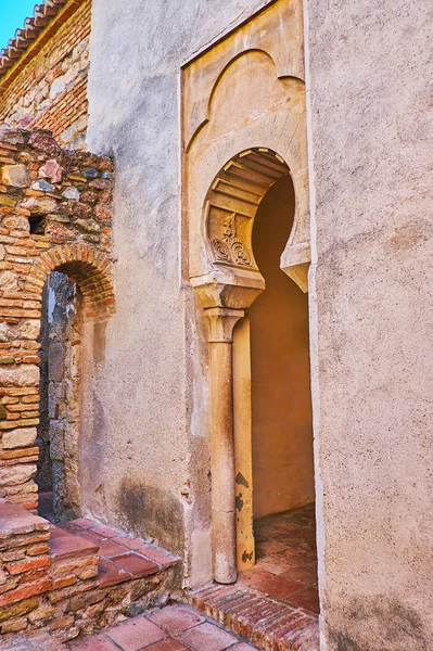 西班牙马拉加Alcazaba Nasrid Palace的狭窄通道 — 图库照片