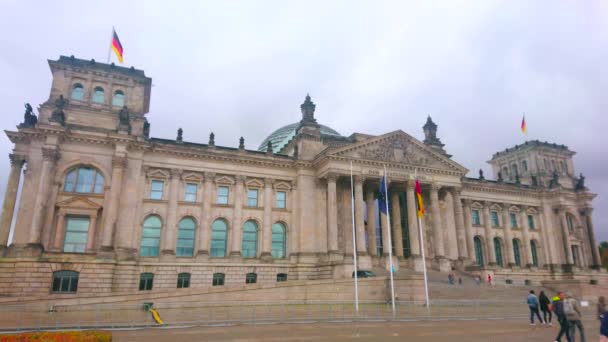 Βερολίνο Γερμανία Οκτωβρίου 2019 Ιστορικό Ράιχσταγκ Είναι Ένα Από Πιο — Αρχείο Βίντεο