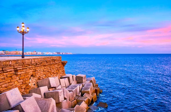 The bastions of old Cadiz, Spain — Stock Photo, Image