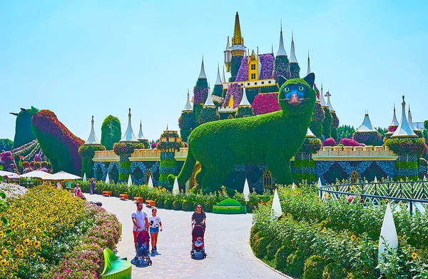 Dubai Uae March 2020 Fairy Tale Castle Walls Towers Covered — Stock Photo, Image