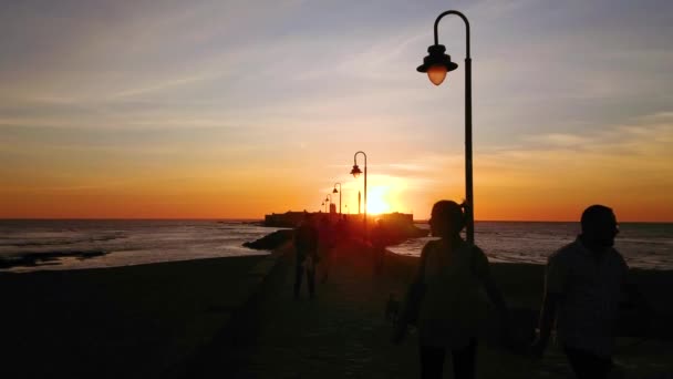 Cadiz Spain September 2019 Приємний Сутінок Пішки Невеликого Острова Атлантичному — стокове відео