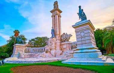 Cadiz Cortes Anıtı ve Anayasa 1812, İspanya 'nın Cadiz Meydanı, İspanya' nın Plaza de Espana kentinde yer almaktadır.