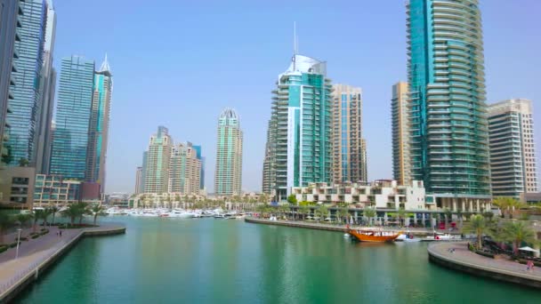 Dubai Uae Μαρτίου 2020 Σύγχρονο Αστικό Τοπίο Θέα Στη Μαρίνα — Αρχείο Βίντεο