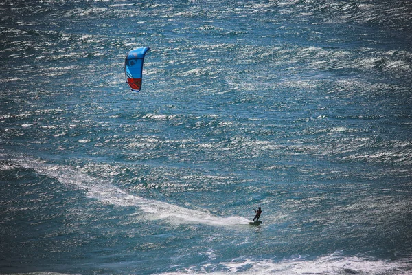 Foto Homem Fazendo Kitesurf Portugal — Fotografia de Stock