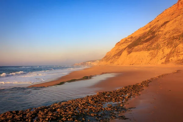 Praia Aguda Sintra Portugal Energia Das Ondas Pôr Sol — Fotografia de Stock