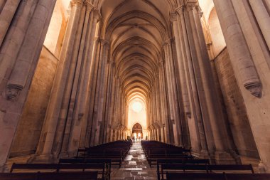 Alcobaca Manastırı, Alcobaca Portekiz Katolik Kilisesi bulunan