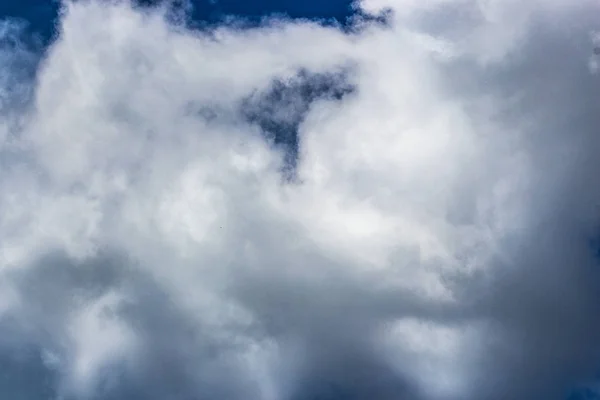 Wolken Met Blauwe Lucht Bewolkt Achtergrond — Stockfoto