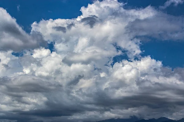 Wolken Met Blauwe Lucht Bewolkt Achtergrond — Stockfoto