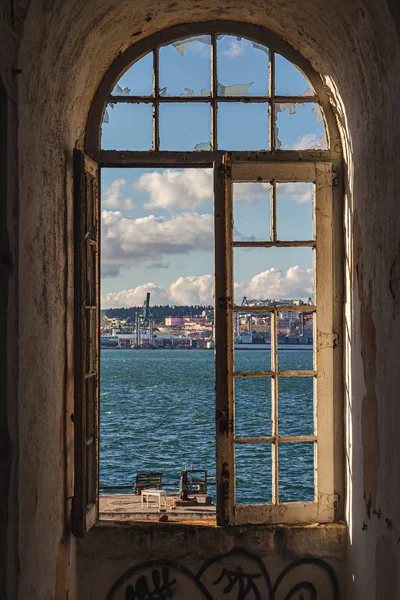 Der Blick Von Cacilhas Nach Lisbon Auf Den Fluss Tagus — Stockfoto