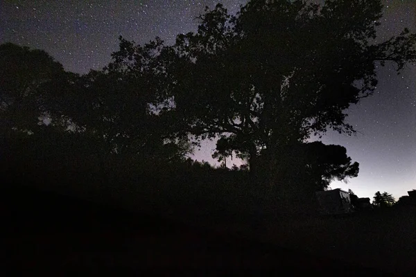 Disparo Nocturno Con Estrellas Sobre Fondo Cielo Nocturno — Foto de Stock