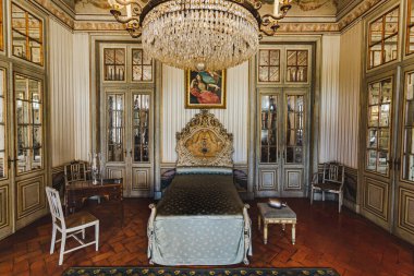 Kral Pedro ve eşi için 1747 ve 1794 yılları arasında Queluz Ulusal Sarayı 'nın bir odası inşa edildi. Sintra, Portekiz