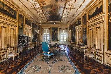 Kral Pedro ve eşi için 1747 ve 1794 yılları arasında Queluz Ulusal Sarayı 'nın bir odası inşa edildi. Sintra, Portekiz