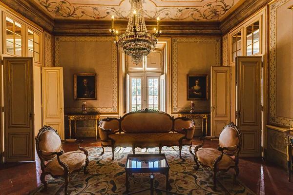 在1747年至1794年间 为佩德罗国王和他的妻子建造了一个奎路兹国家宫的房间 葡萄牙辛特拉 — 图库照片