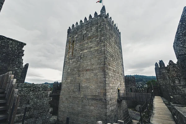 Castello Guimaraes Situato Nella Città Natale Del Portogallo — Foto Stock