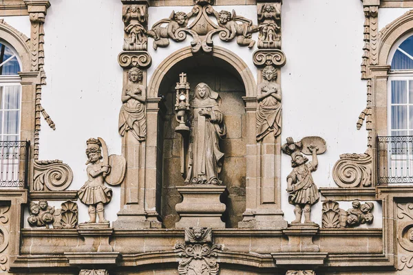 Vistas Stuate Una Iglesia Guimaraes Lugar Nacimiento Portugal —  Fotos de Stock